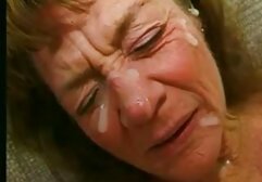 Cachonda francesa madura porno de buenos aires cougar en lencería golpeó al aire libre
