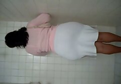 Sexy morena extiende sus piernas permitiendo caliente stud a lamer su coño actriz xxx argentina