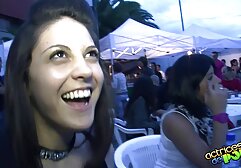 Dos chicas calientes follada por un hombre pareja argentina amateur mayor